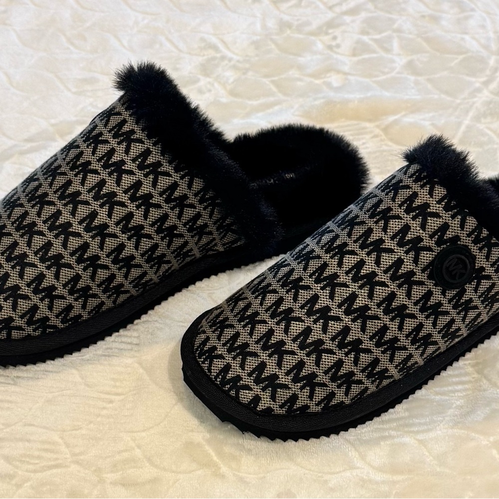 Michael Kors Black and Gray Patterned Slippers